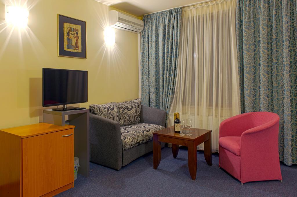 Hotel Luxor Melnik  Zewnętrze zdjęcie