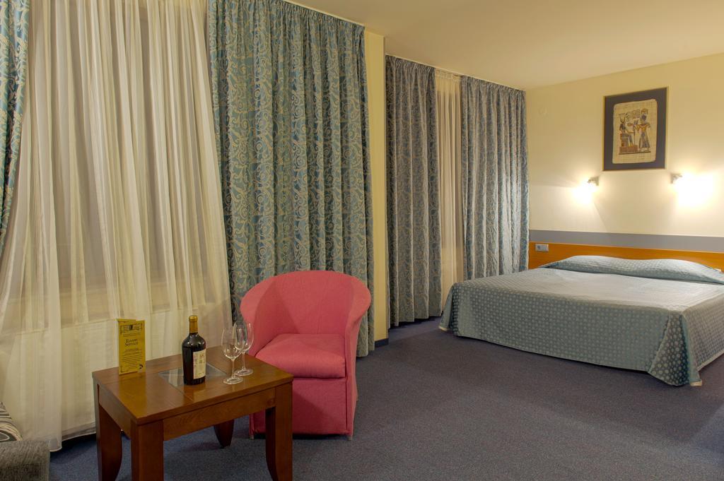Hotel Luxor Melnik  Zewnętrze zdjęcie